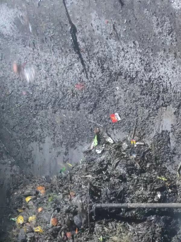 富宁污水池清理
